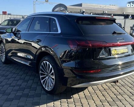Ауди E-Tron, объемом двигателя 0 л и пробегом 64 тыс. км за 33990 $, фото 4 на Automoto.ua