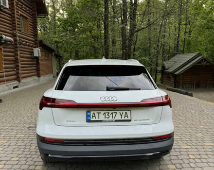 Ауди E-Tron, объемом двигателя 0 л и пробегом 62 тыс. км за 25300 $, фото 23 на Automoto.ua