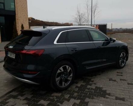 Ауди E-Tron, объемом двигателя 0 л и пробегом 15 тыс. км за 47200 $, фото 3 на Automoto.ua