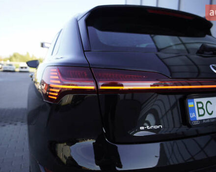 Ауди E-Tron, объемом двигателя 0 л и пробегом 64 тыс. км за 31800 $, фото 7 на Automoto.ua