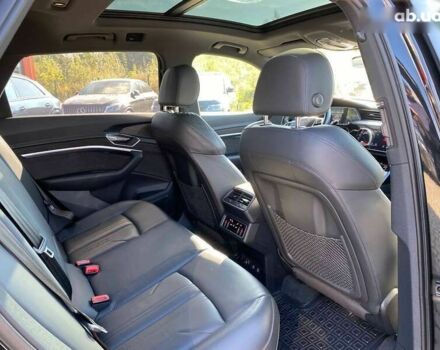 Ауди E-Tron, объемом двигателя 0 л и пробегом 81 тыс. км за 34950 $, фото 28 на Automoto.ua