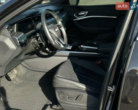 Ауди E-Tron, объемом двигателя 0 л и пробегом 115 тыс. км за 33000 $, фото 12 на Automoto.ua