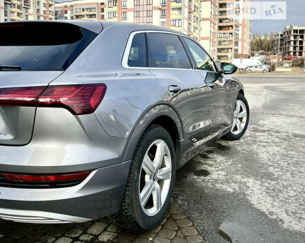 Ауди E-Tron, объемом двигателя 0 л и пробегом 67 тыс. км за 34999 $, фото 25 на Automoto.ua
