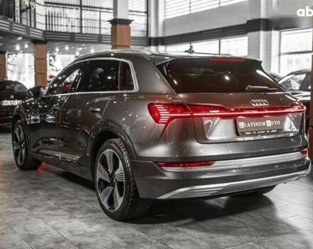 Ауді E-Tron, об'ємом двигуна 0 л та пробігом 61 тис. км за 39900 $, фото 13 на Automoto.ua