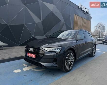 Ауди E-Tron, объемом двигателя 0 л и пробегом 106 тыс. км за 29900 $, фото 4 на Automoto.ua