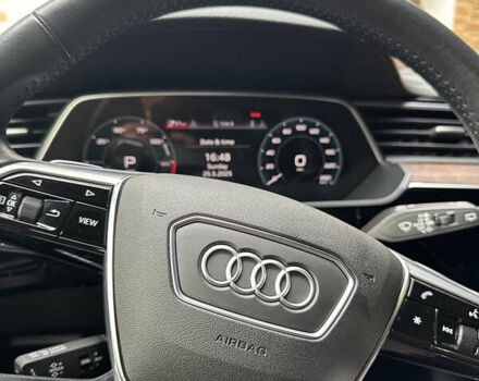 Ауди E-Tron, объемом двигателя 0 л и пробегом 18 тыс. км за 39590 $, фото 17 на Automoto.ua