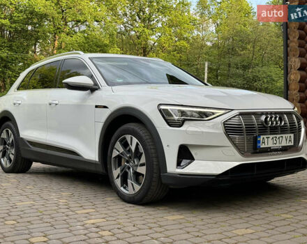 Ауди E-Tron, объемом двигателя 0 л и пробегом 62 тыс. км за 25300 $, фото 31 на Automoto.ua