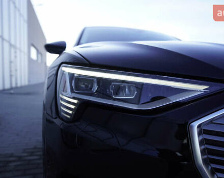 Ауди E-Tron, объемом двигателя 0 л и пробегом 64 тыс. км за 31800 $, фото 20 на Automoto.ua