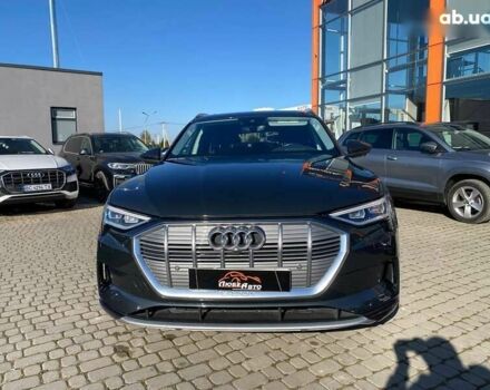 Ауди E-Tron, объемом двигателя 0 л и пробегом 66 тыс. км за 32900 $, фото 1 на Automoto.ua