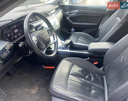 Ауді E-Tron, об'ємом двигуна 0 л та пробігом 198 тис. км за 19999 $, фото 8 на Automoto.ua