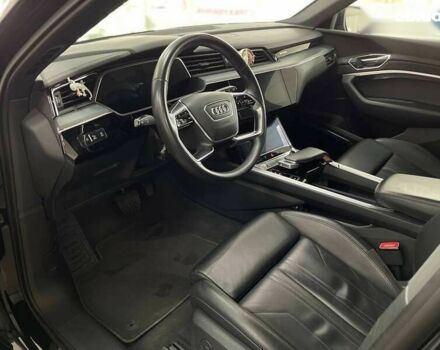 Ауди E-Tron, объемом двигателя 0 л и пробегом 135 тыс. км за 34490 $, фото 22 на Automoto.ua