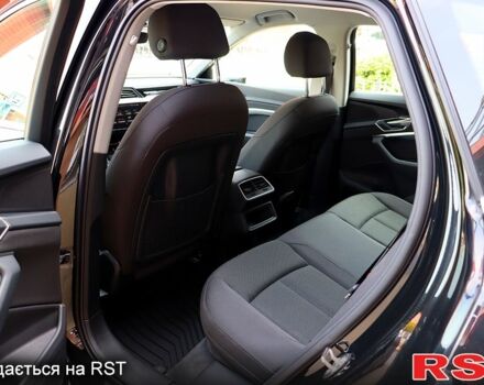 Ауди E-Tron, объемом двигателя 0.3 л и пробегом 86 тыс. км за 29800 $, фото 8 на Automoto.ua