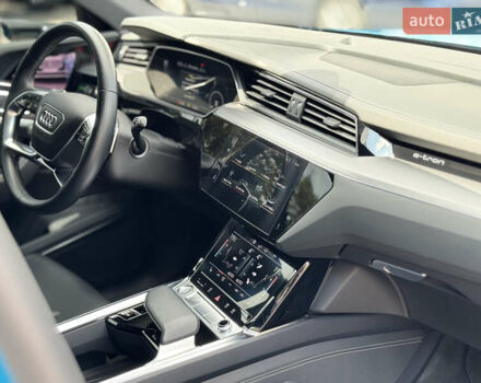 Ауди E-Tron, объемом двигателя 0 л и пробегом 33 тыс. км за 46000 $, фото 27 на Automoto.ua