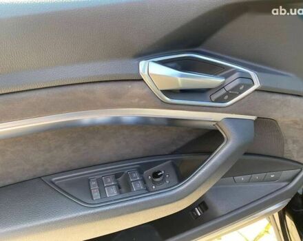 Ауди E-Tron, объемом двигателя 0 л и пробегом 81 тыс. км за 34950 $, фото 13 на Automoto.ua