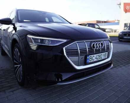 Ауди E-Tron, объемом двигателя 0 л и пробегом 64 тыс. км за 31800 $, фото 5 на Automoto.ua