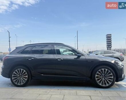 Ауди E-Tron, объемом двигателя 0 л и пробегом 106 тыс. км за 29900 $, фото 8 на Automoto.ua