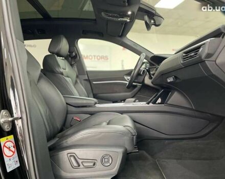 Ауди E-Tron, объемом двигателя 0 л и пробегом 135 тыс. км за 34490 $, фото 28 на Automoto.ua