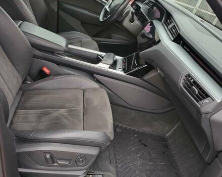 Ауди E-Tron, объемом двигателя 0 л и пробегом 95 тыс. км за 37000 $, фото 15 на Automoto.ua