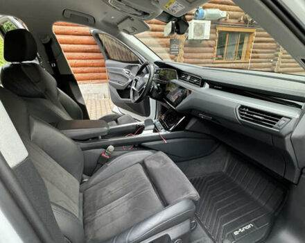 Ауди E-Tron, объемом двигателя 0 л и пробегом 62 тыс. км за 25300 $, фото 74 на Automoto.ua