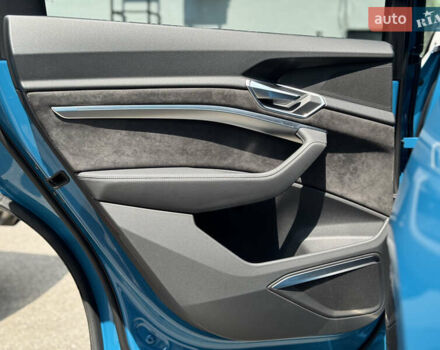 Ауди E-Tron, объемом двигателя 0 л и пробегом 33 тыс. км за 46000 $, фото 22 на Automoto.ua