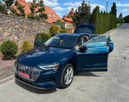 Ауди E-Tron, объемом двигателя 0 л и пробегом 55 тыс. км за 32500 $, фото 1 на Automoto.ua