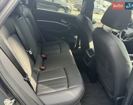 Ауди E-Tron, объемом двигателя 0 л и пробегом 106 тыс. км за 29900 $, фото 25 на Automoto.ua