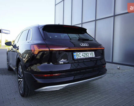 Ауди E-Tron, объемом двигателя 0 л и пробегом 64 тыс. км за 31800 $, фото 9 на Automoto.ua