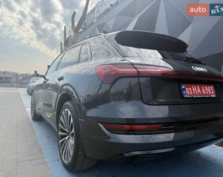 Ауди E-Tron, объемом двигателя 0 л и пробегом 106 тыс. км за 29900 $, фото 12 на Automoto.ua