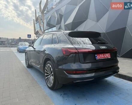Ауди E-Tron, объемом двигателя 0 л и пробегом 106 тыс. км за 29900 $, фото 13 на Automoto.ua