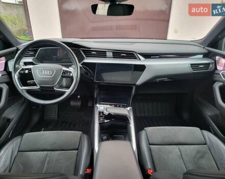 Ауди E-Tron, объемом двигателя 0 л и пробегом 95 тыс. км за 37000 $, фото 7 на Automoto.ua