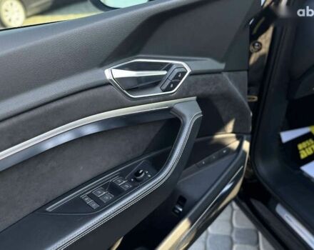 Ауди E-Tron, объемом двигателя 0 л и пробегом 64 тыс. км за 33990 $, фото 16 на Automoto.ua