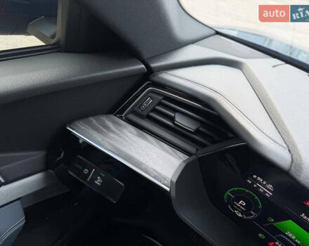 Ауди E-Tron, объемом двигателя 0 л и пробегом 83 тыс. км за 39000 $, фото 40 на Automoto.ua