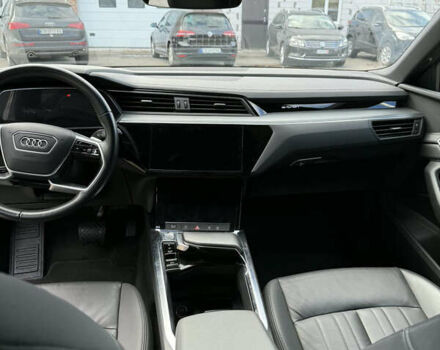 Ауди E-Tron, объемом двигателя 0 л и пробегом 80 тыс. км за 27999 $, фото 21 на Automoto.ua