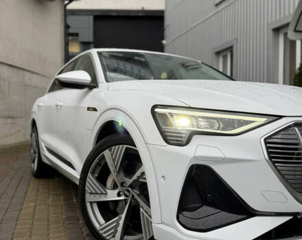 Ауди E-Tron, объемом двигателя 0 л и пробегом 26 тыс. км за 38900 $, фото 13 на Automoto.ua