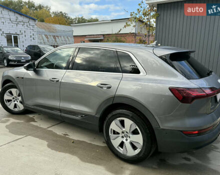 Ауди E-Tron, объемом двигателя 0 л и пробегом 80 тыс. км за 27999 $, фото 40 на Automoto.ua