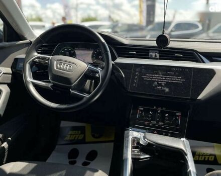 Ауди E-Tron, объемом двигателя 0 л и пробегом 115 тыс. км за 26500 $, фото 9 на Automoto.ua