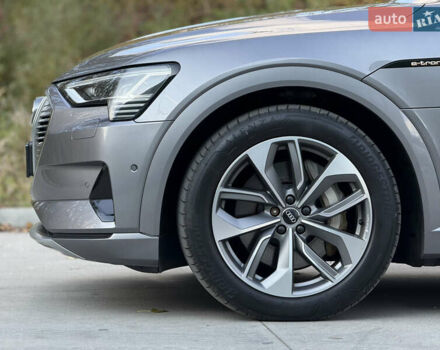 Ауди E-Tron, объемом двигателя 0 л и пробегом 81 тыс. км за 34999 $, фото 14 на Automoto.ua