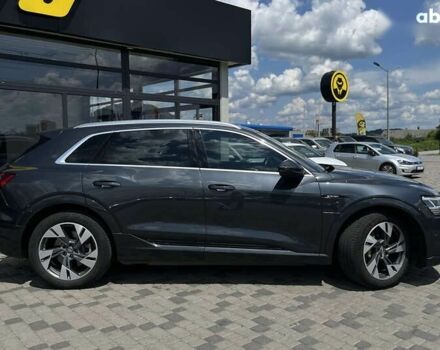 Ауди E-Tron, объемом двигателя 0 л и пробегом 115 тыс. км за 26500 $, фото 7 на Automoto.ua