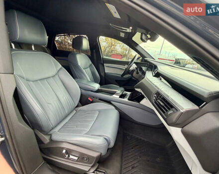 Ауди E-Tron, объемом двигателя 0 л и пробегом 83 тыс. км за 39000 $, фото 44 на Automoto.ua