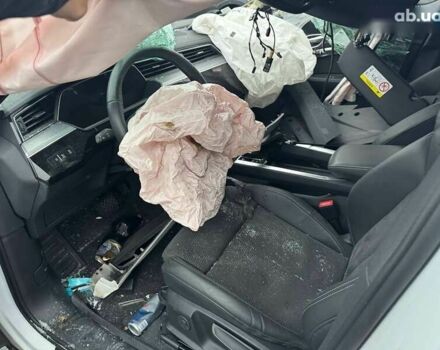 Ауди E-Tron, объемом двигателя 0 л и пробегом 40 тыс. км за 13200 $, фото 13 на Automoto.ua