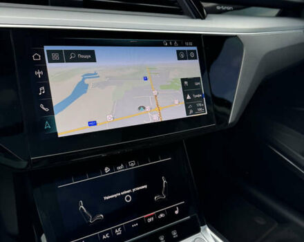Ауди E-Tron, объемом двигателя 0 л и пробегом 144 тыс. км за 25500 $, фото 24 на Automoto.ua