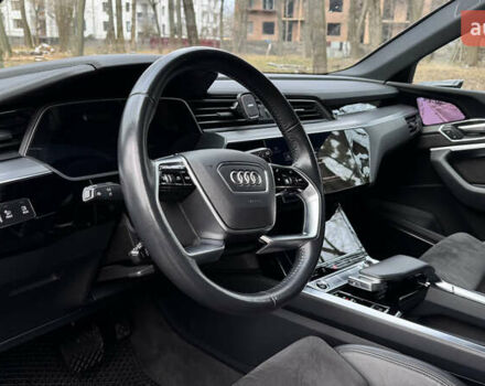 Ауді E-Tron, об'ємом двигуна 0 л та пробігом 42 тис. км за 37000 $, фото 9 на Automoto.ua