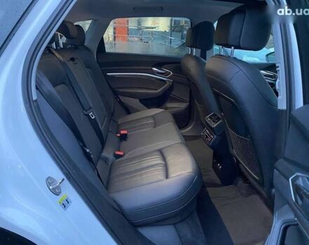 Ауді E-Tron, об'ємом двигуна 0 л та пробігом 55 тис. км за 29400 $, фото 22 на Automoto.ua