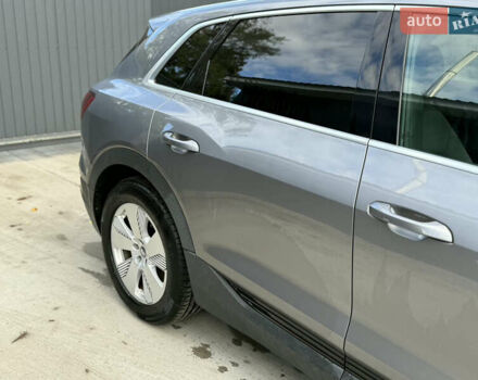 Ауди E-Tron, объемом двигателя 0 л и пробегом 80 тыс. км за 27999 $, фото 10 на Automoto.ua