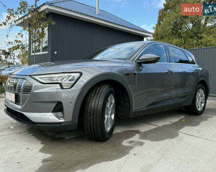 Ауди E-Tron, объемом двигателя 0 л и пробегом 80 тыс. км за 27999 $, фото 29 на Automoto.ua