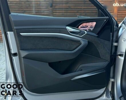 Ауди E-Tron, объемом двигателя 0 л и пробегом 43 тыс. км за 34000 $, фото 11 на Automoto.ua