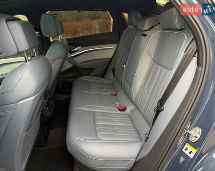 Ауди E-Tron, объемом двигателя 0 л и пробегом 83 тыс. км за 39000 $, фото 23 на Automoto.ua