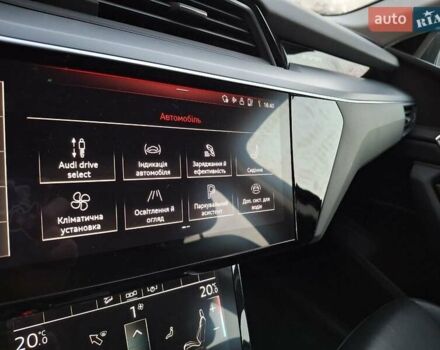 Ауді E-Tron 2020 у Ужгороді на Automoto.ua Ауді E-Tron, об'ємом двигуна 0 л та пробігом 61 тис. км за 27200 $, фото 39 на Automoto.ua