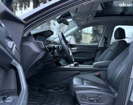 Ауди E-Tron, объемом двигателя 0 л и пробегом 169 тыс. км за 22899 $, фото 1 на Automoto.ua