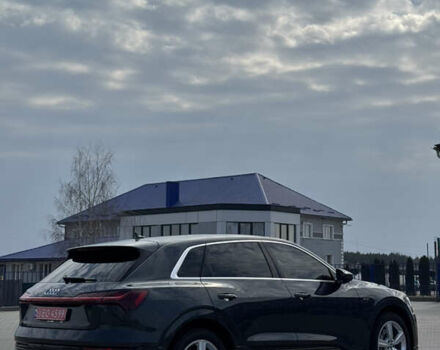 Ауди E-Tron, объемом двигателя 0 л и пробегом 144 тыс. км за 25000 $, фото 36 на Automoto.ua